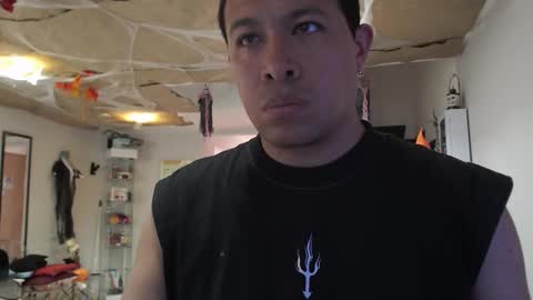 Panda  online show from November 2, 2025, 9:17 pm