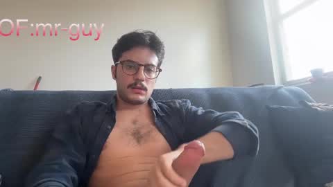 _mrguy_ online show from October 18, 2025, 7:25 pm