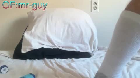 _mrguy_ online show from February 4, 2026, 8:36 pm