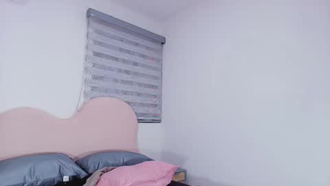 Luna online show from January 11, 2026, 11:59 am