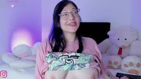 Snapshot of _naomimisaki chatting on February 9, 2025, 12:17 am VIVIANA online show from February 9, 2025, 12:17 am