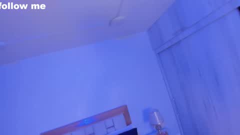 Snapshot of _natasha18_ chatting on February 27, 2025, 12:23 pm Natasha online show from February 27, 2025, 12:23 pm