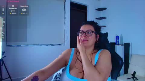 _natashaxxx_ online show from February 2, 2026, 2:54 am