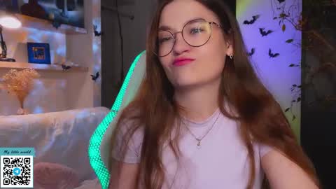 Mia with a big heart  online show from October 26, 2025, 12:27 am