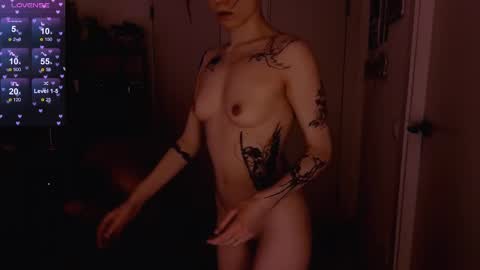 Nika online show from April 19, 2026, 6:21 pm