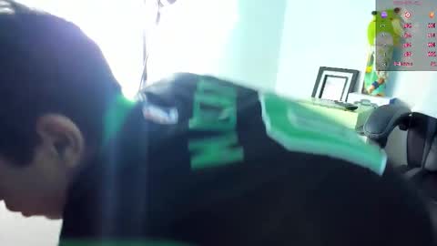 Snapshot of _nickconnor1 chatting on October 24, 2025, 6:32 am Nicolas online show from October 24, 2025, 6:32 am