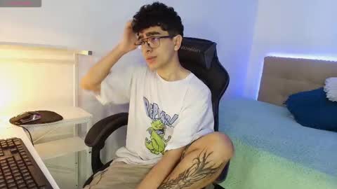 Snapshot of _nickconnor1 chatting on November 14, 2025, 4:55 am Nicolas online show from November 14, 2025, 4:55 am