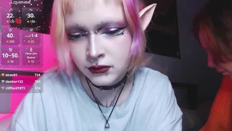 Nicole online show from November 28, 2025, 9:50 pm