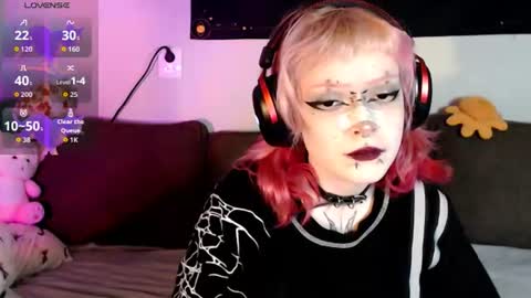 Snapshot of _nicole_meow_ chatting on July 5, 2026, 6:59 pm Nicole online show from July 5, 2026, 6:59 pm