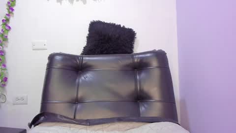 juliana online show from February 8, 2025, 9:46 am