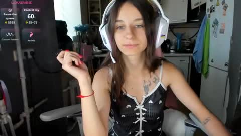 Snapshot of _nika_kik chatting on July 11, 2026, 10:18 am Nika online show from July 11, 2026, 10:18 am