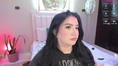   online show from September 18, 2025, 12:07 pm