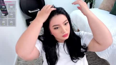   online show from November 7, 2025, 12:05 pm