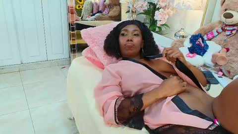  ninafox online show from May 31, 2026, 6:09 pm