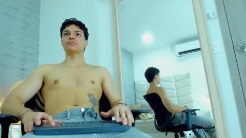 Noah Heyden online show from February 1, 2025, 2:34 pm