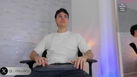 Noah Heyden online show from March 7, 2025, 1:29 pm