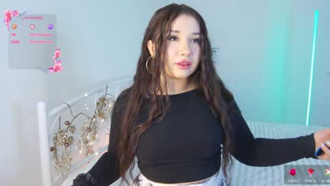 Snapshot of _noell_ chatting on February 1, 2025, 2:34 pm Vivian online show from February 1, 2025, 2:34 pm