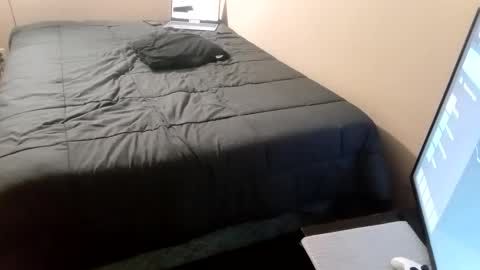 Snapshot of _olivia1_ chatting on October 31, 2025, 12:06 pm Olivia online show from October 31, 2025, 12:06 pm