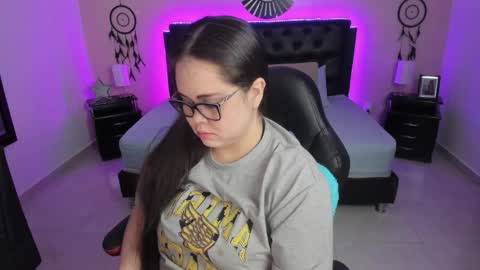 Snapshot of _oliviajoness chatting on February 21, 2026, 12:06 pm Olivia jones online show from February 21, 2026, 12:06 pm