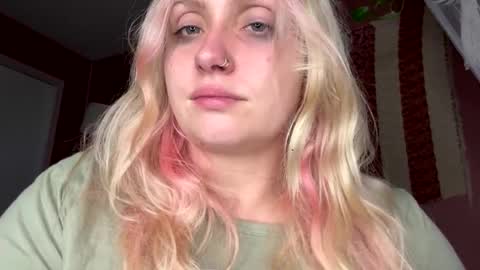 _peaceoutgirlscout_ online show from October 17, 2025, 4:37 am