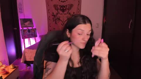 Snapshot of _peach__ chatting on May 23, 2026, 3:34 am violeta ig online show from May 23, 2026, 3:34 am