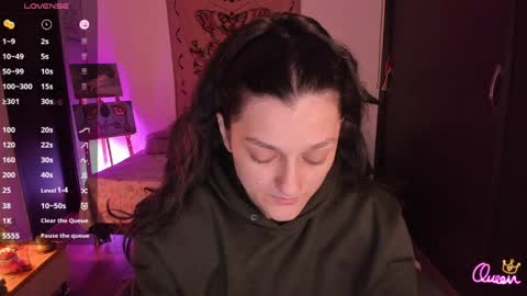 Snapshot of _peach__ chatting on May 26, 2026, 3:35 am violeta ig online show from May 26, 2026, 3:35 am
