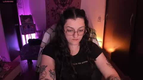 Snapshot of _peach__ chatting on July 8, 2026, 3:22 am violeta ig online show from July 8, 2026, 3:22 am