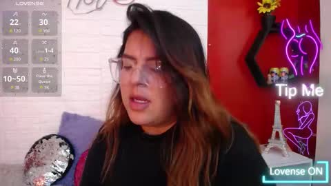 Laura online show from December 16, 2025, 9:31 pm