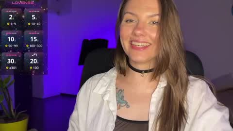Snapshot of _private_person_ chatting on February 3, 2025, 5:14 pm HADLY today day-off see u online 0112 online show from February 3, 2025, 5:14 pm