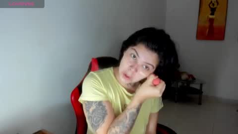 Stefany online show from September 10, 2025, 8:36 am