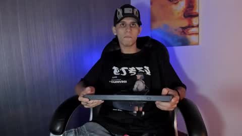 wav online show from December 15, 2025, 5:44 am