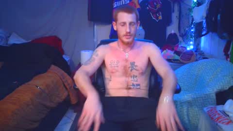 Snapshot of _redxxx chatting on January 1, 2025, 6:58 am REDxxx online show from January 1, 2025, 6:58 am