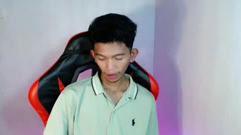 Snapshot of _rellvanxx chatting on November 4, 2025, 1:27 am _rellvanxx online show from November 4, 2025, 1:27 am