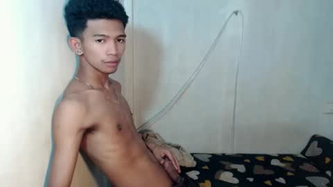 _rellvanxx online show from November 24, 2025, 9:25 pm