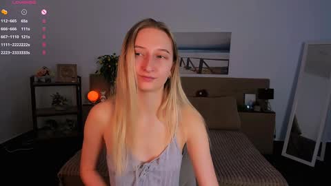 Snapshot of _ri_na_ chatting on January 12, 2025, 9:40 am I am Rina online show from January 12, 2025, 9:40 am