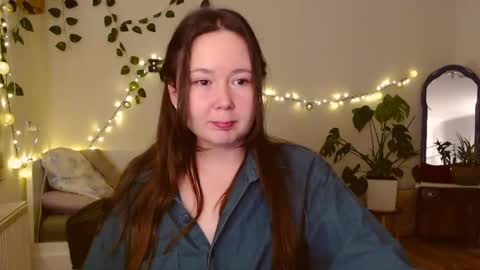 Snapshot of _rosie_cheeks_ chatting on November 11, 2025, 6:52 pm See you online show from November 11, 2025, 6:52 pm