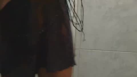  Roxxana online show from December 4, 2025, 5:39 am