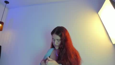 Snapshot of _ruby_red chatting on October 20, 2025, 3:40 am _ruby_red online show from October 20, 2025, 3:40 am