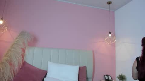 Snapshot of _ruby_red chatting on October 31, 2025, 8:54 pm _ruby_red online show from October 31, 2025, 8:54 pm