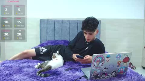 Snapshot of _ruby_red chatting on November 10, 2025, 8:19 pm _ruby_red online show from November 10, 2025, 8:19 pm