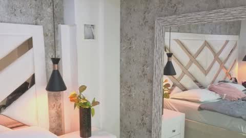 Sara online show from October 18, 2025, 7:36 pm