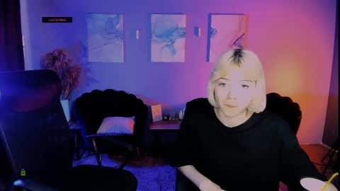 sabrina  online show from April 9, 2026, 8:42 am