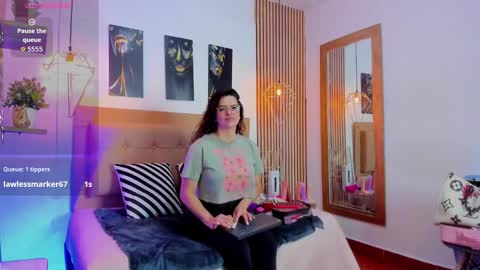 Snapshot of _samanthaa_foxx chatting on October 8, 2025, 10:57 am SAMANTHA FOX online show from October 8, 2025, 10:57 am