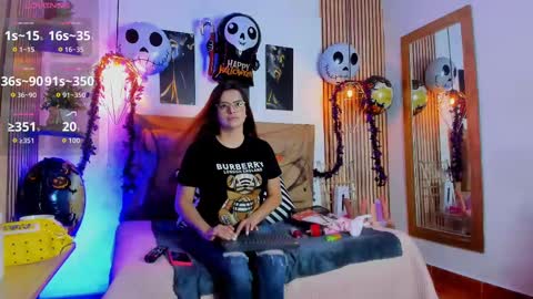 Snapshot of _samanthaa_foxx chatting on October 10, 2025, 11:31 am SAMANTHA FOX online show from October 10, 2025, 11:31 am