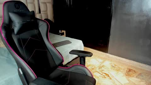 _sammy_ice online show from February 2, 2025, 12:35 pm