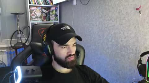 Ask me online show from November 8, 2025, 6:29 pm