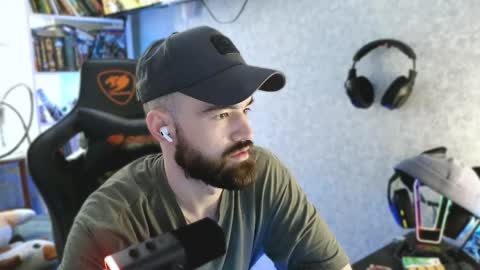 Ask me online show from April 7, 2026, 10:48 am