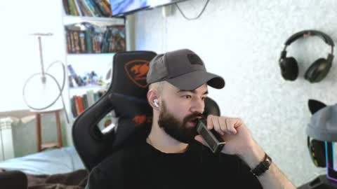 Ask me online show from April 16, 2026, 9:54 am