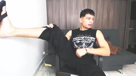 Juan Pablo-independent model online show from March 21, 2026, 5:38 pm