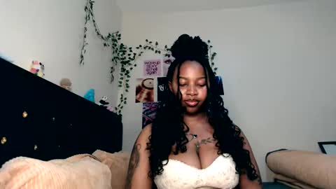 _sexysquirter online show from May 25, 2026, 8:37 pm